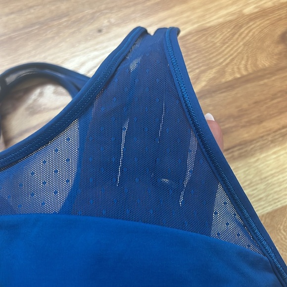 Lululemon Dark Royal Blue Bra size 8 - Picture 5 of 16